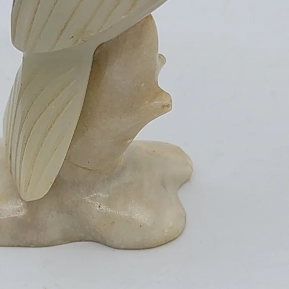 Vintage Carved Stone Toucan Figurine, 1970s Souvenir Collectible - Picture 9 of 11